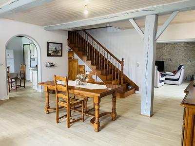 Maison - 170 m² - 7 pièces