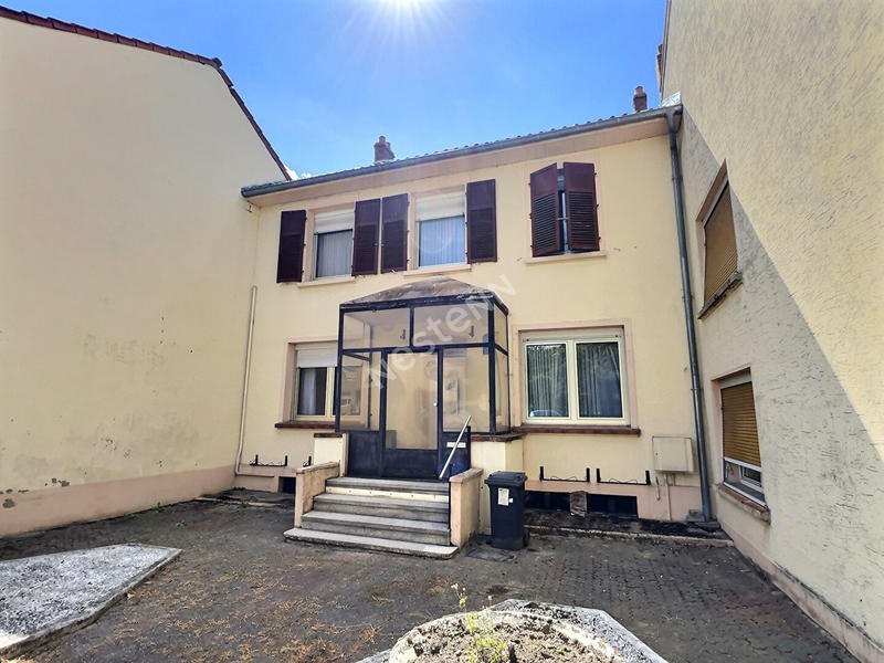 Maison - 151 m² - 6 pièces