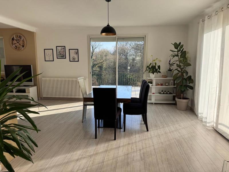 Maison - 171 m² - 6 pièces