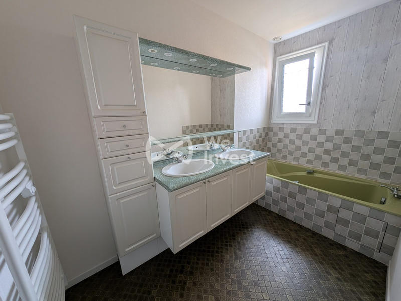 Maison - 102 m² - 5 pièces