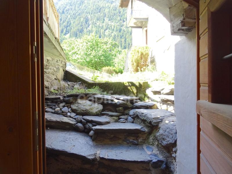 Maison en pierre - 274 m² - 8 pièces