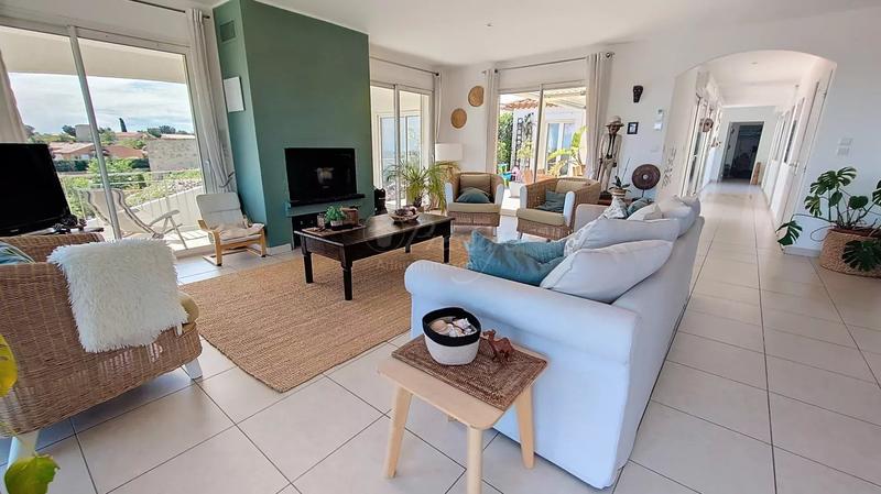 Maison - 206 m² - 8 pièces