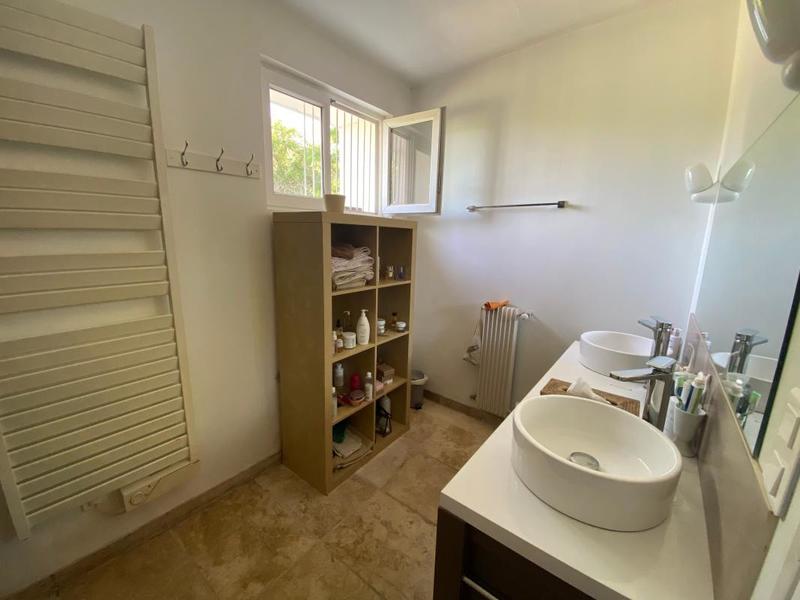 Mas - 528 m² - 16 pièces