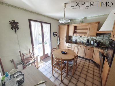 Maison - 93 m² - 4 pièces