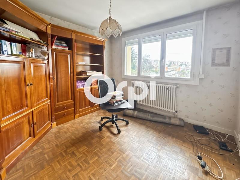 Maison - 178 m² - 8 pièces