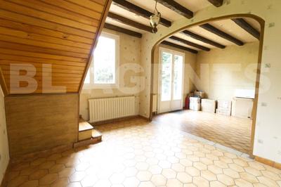 Maison - 145 m² - 8 pièces