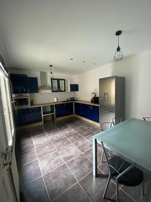 Maison - 85 m² - 5 pièces