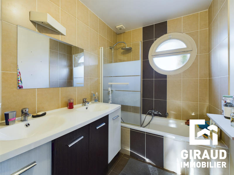 Maison - 119 m² - 7 pièces