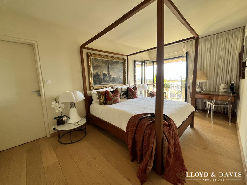 Appartement - 96 m² - 5 pièces