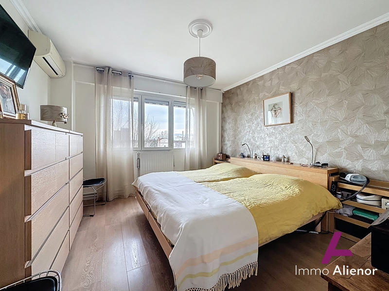 Appartement - 104 m² - 4 pièces