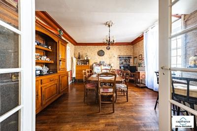 Maison de village - 228 m² - 7 pièces