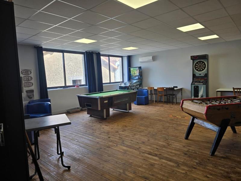 Local commercial - 400 m² - 4 pièces