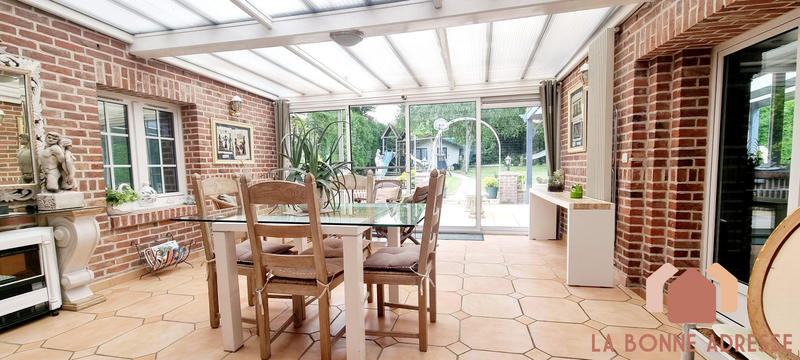 Villa - 220 m² - 6 pièces