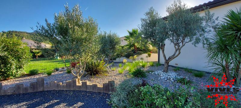 Villa - 176 m² - 6 pièces