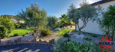 Villa - 176 m² - 6 pièces