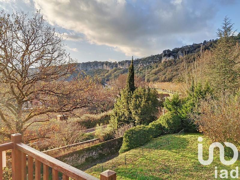 Maison - 231 m² - 9 pièces