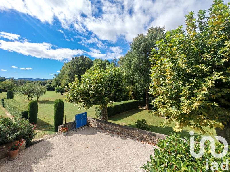 Maison - 340 m² - 12 pièces