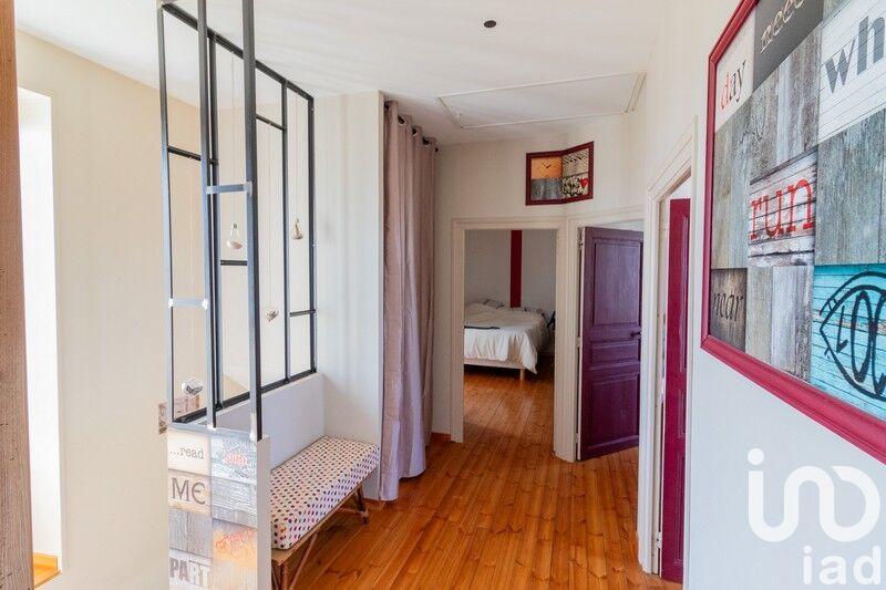 Maison - 170 m² - 8 pièces