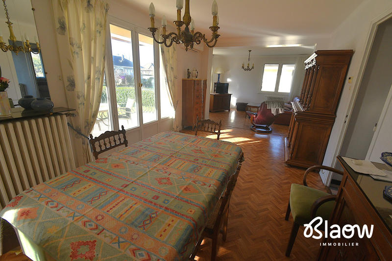 Maison - 92 m² - 6 pièces