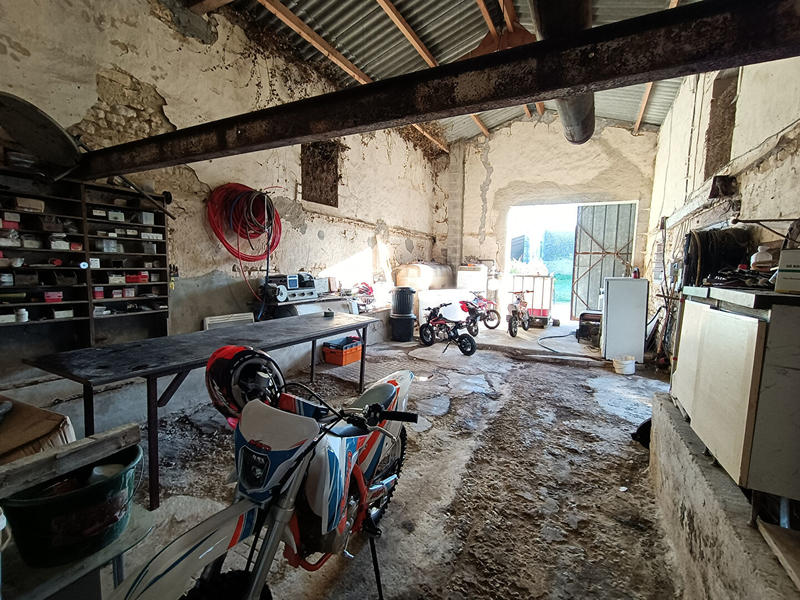 Maison - 253 m² - 8 pièces