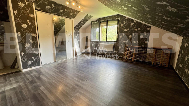 Maison - 120 m² - 9 pièces