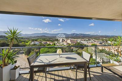 Studio - 30 m² - 1 pièce