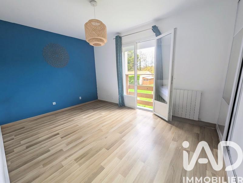 Maison - 219 m² - 9 pièces