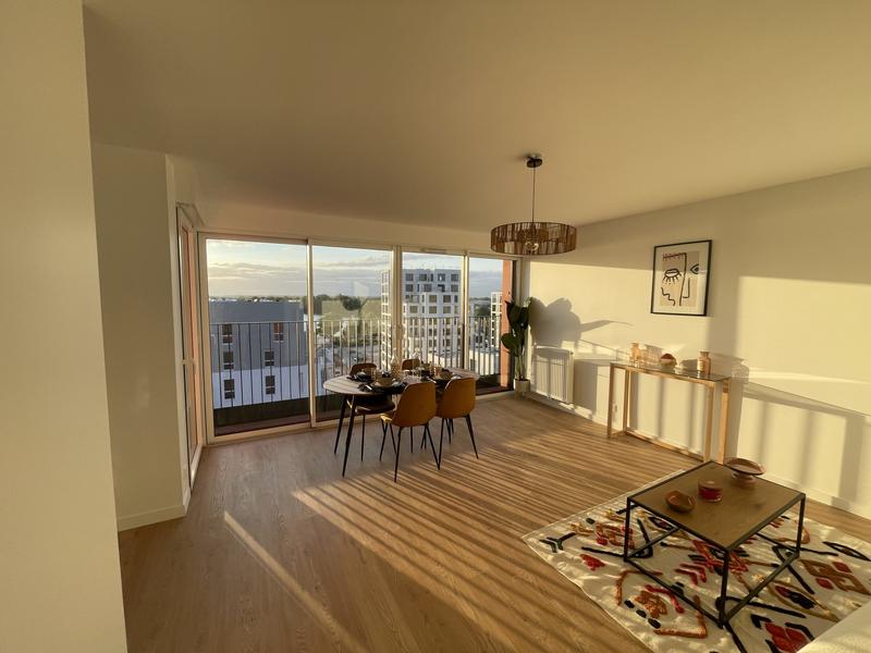 Appartement - 105 m² - 5 pièces