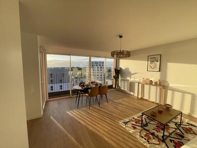 Appartement - 105 m² - 5 pièces