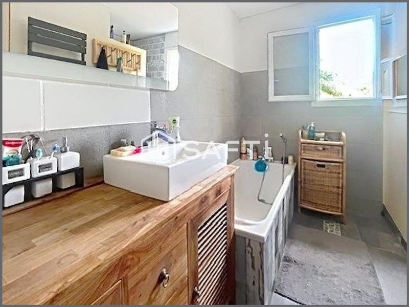 Maison - 97 m² - 4 pièces