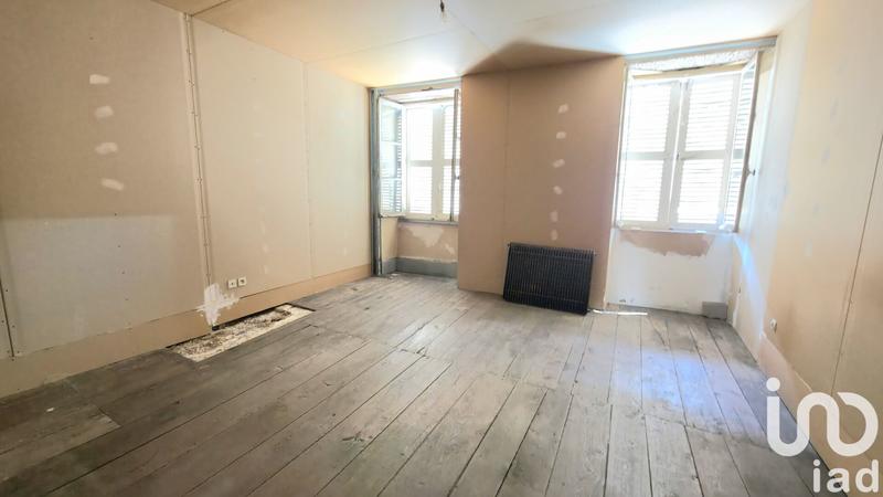 Maison - 121 m² - 8 pièces