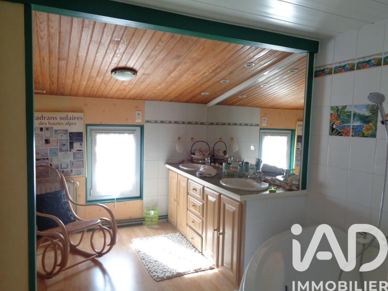 Maison - 196 m² - 6 pièces