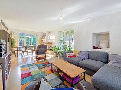 Maison - 226 m² - 8 pièces