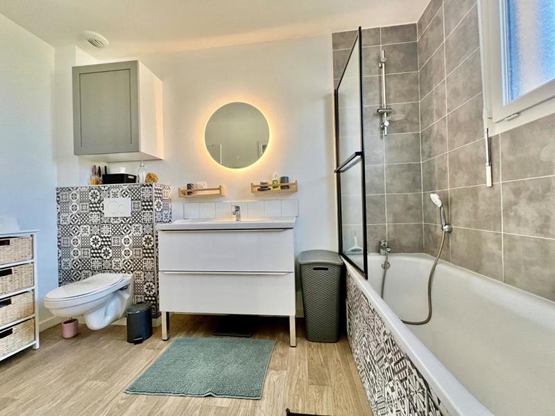 Maison - 81 m² - 5 pièces