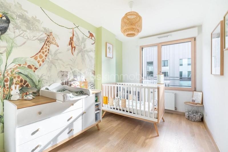 Loft - 80 m² - 4 pièces