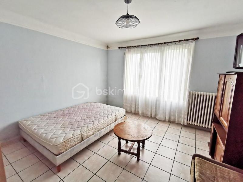 Maison - 205 m² - 7 pièces