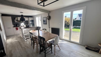 Maison - 89 m² - 5 pièces