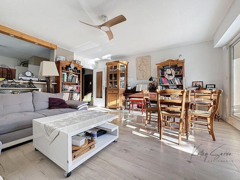 Appartement - 82 m² - 3 pièces