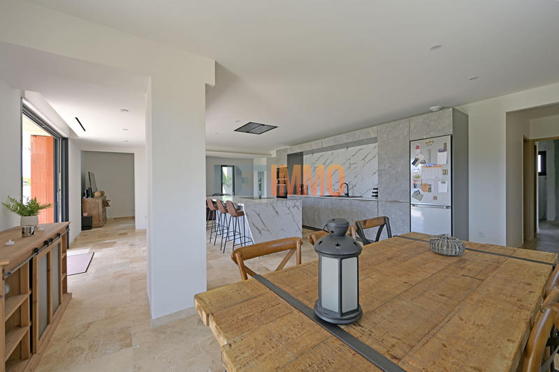 Villa - 140 m² - 4 pièces