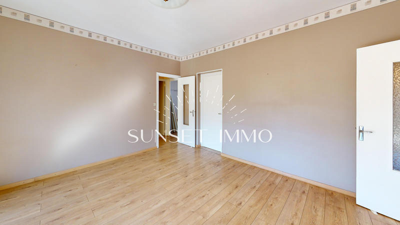 Appartement - 77 m² - 4 pièces