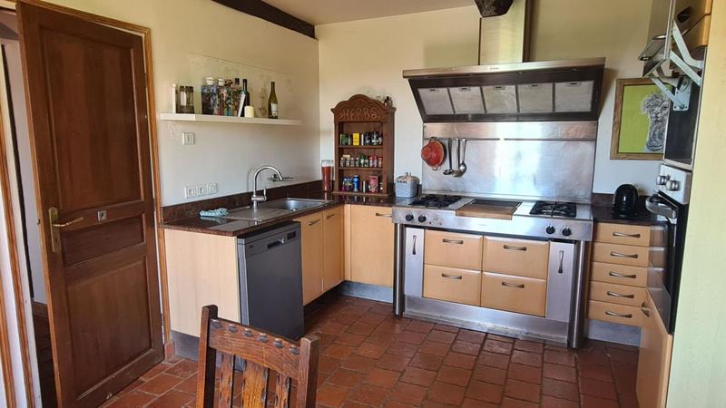 Maison - 200 m² - 5 pièces