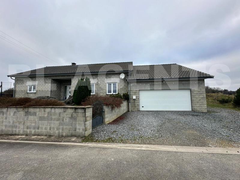 Maison - 200 m² - 5 pièces