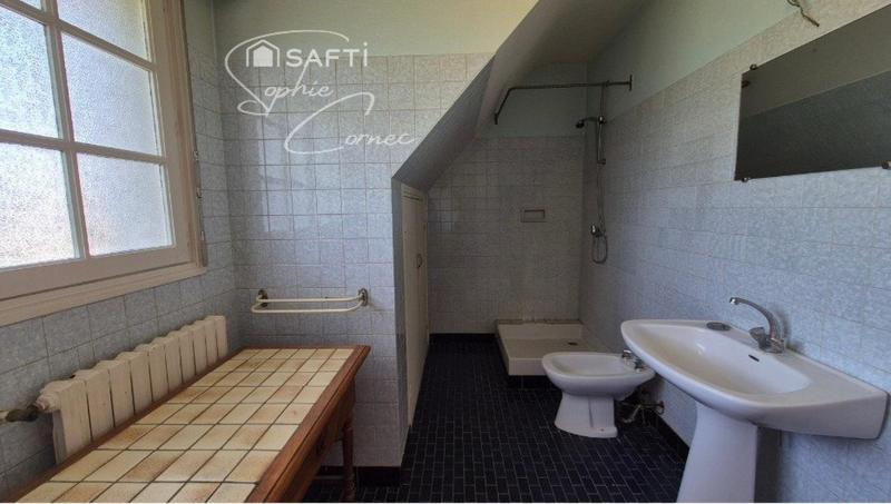 Maison - 262 m² - 7 pièces