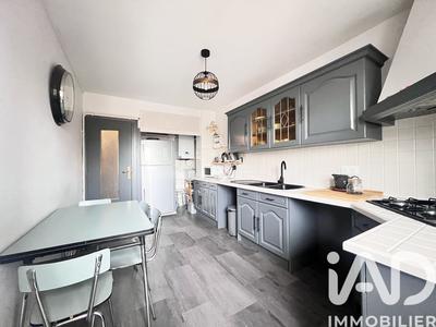 Appartement - 82 m² - 3 pièces