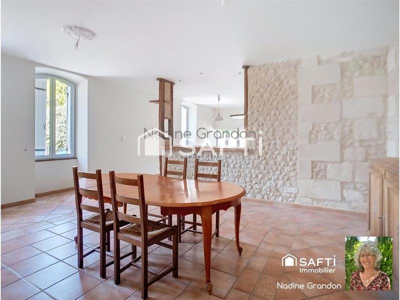 Maison - 282 m² - 8 pièces