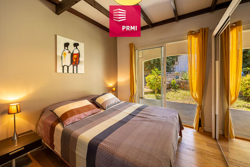 Maison - 257 m² - 7 pièces