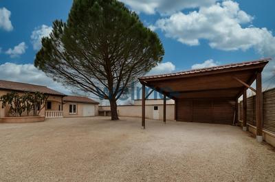 Maison - 300 m² - 14 pièces