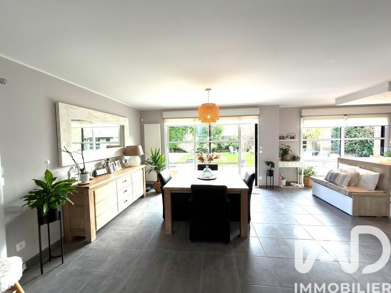 Maison - 139 m² - 5 pièces