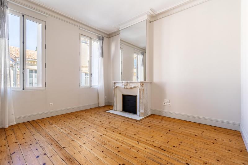 Maison - 182 m² - 8 pièces