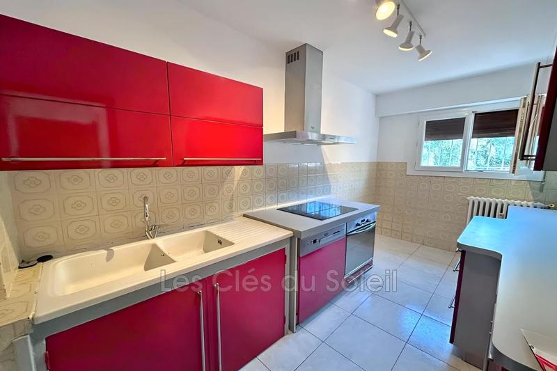 Appartement - 81 m² - 3 pièces